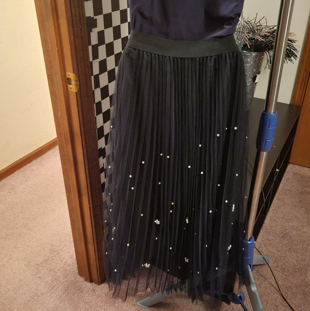 Black Skirt with Pearls